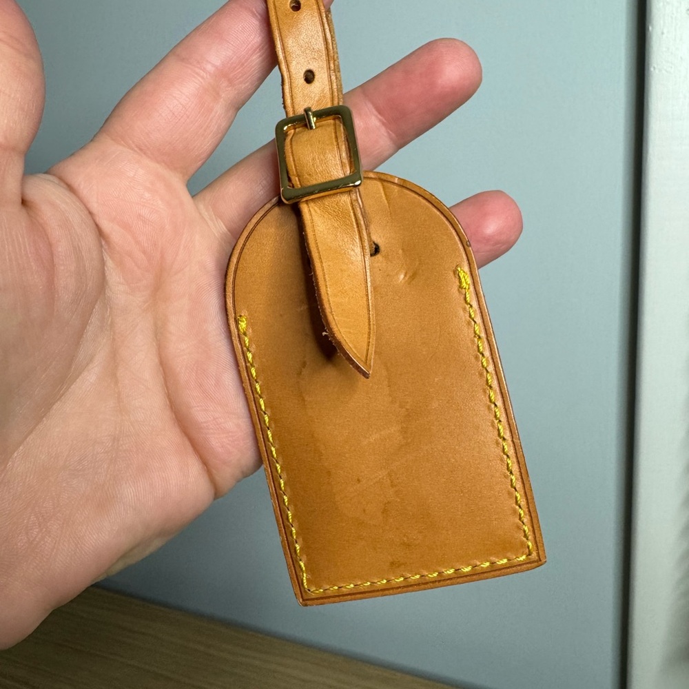 Louis Vuitton luggage tag - Picture 2 of 15